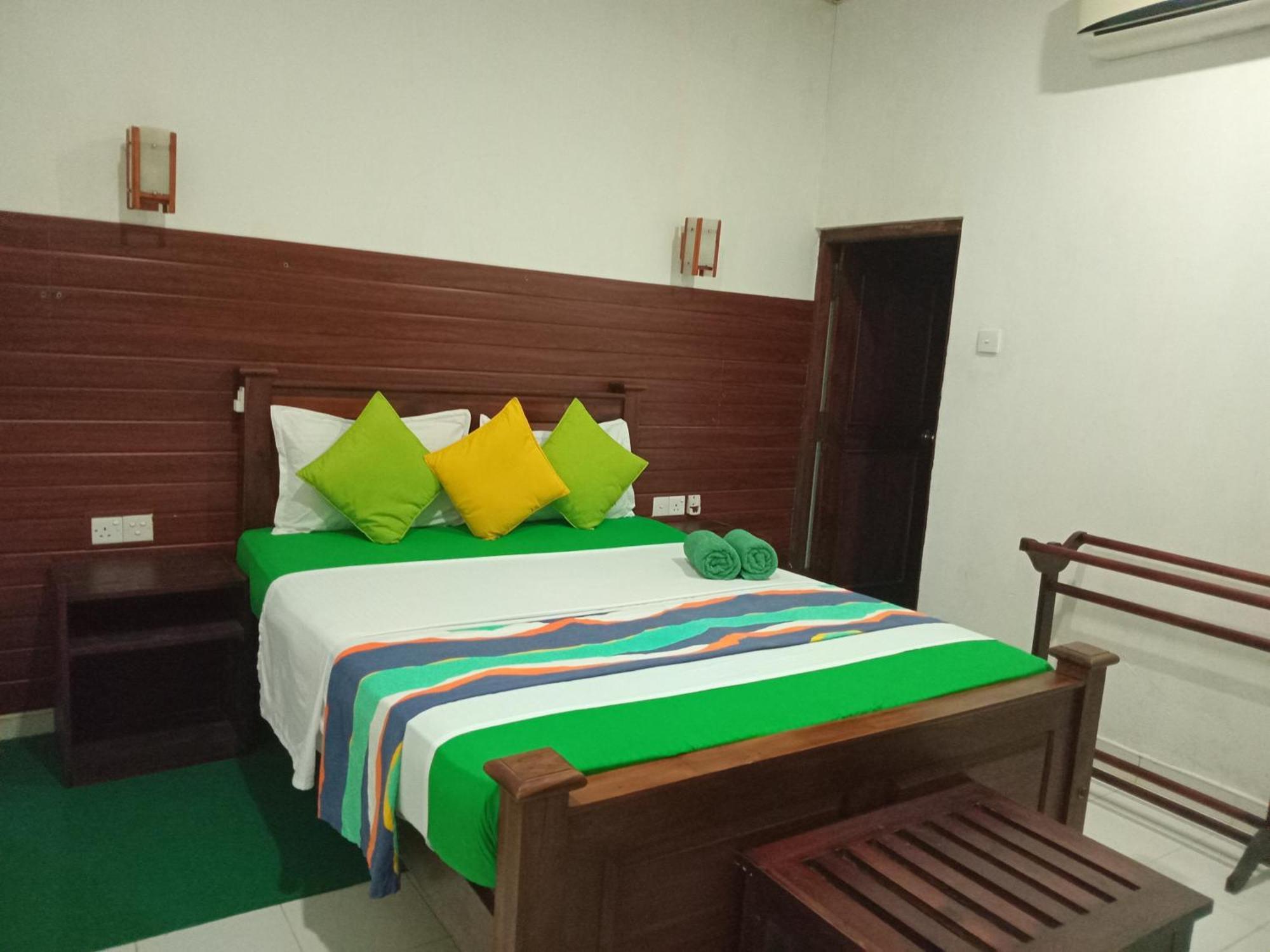 Habarana Dulwan Guest House Kamer foto