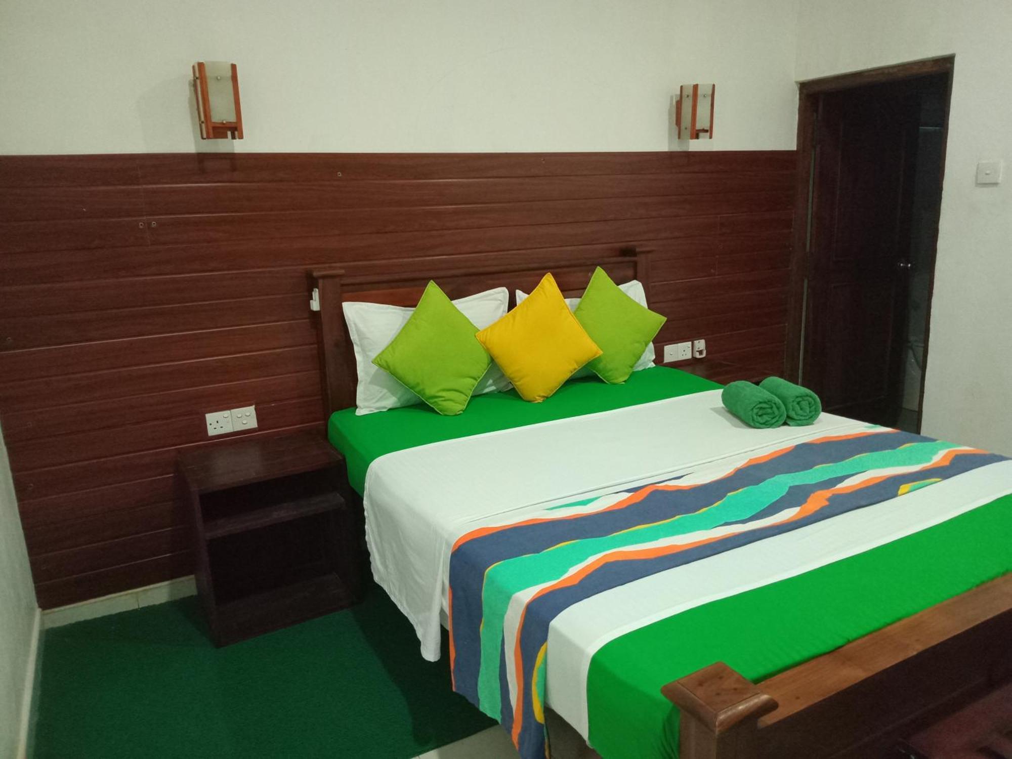 Habarana Dulwan Guest House Kamer foto
