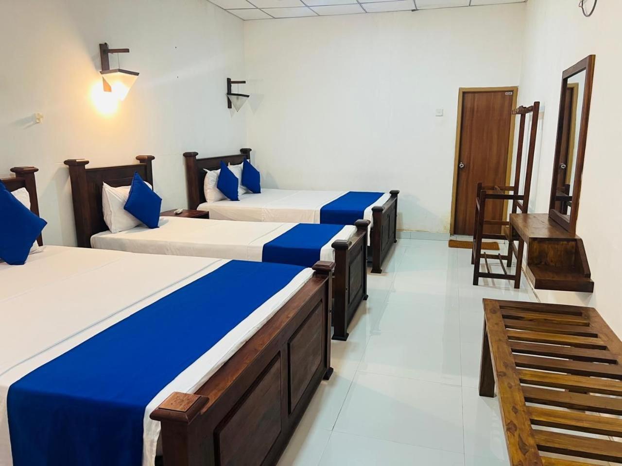 Habarana Dulwan Guest House Kamer foto